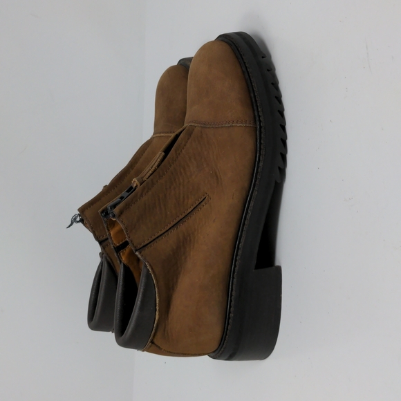 Cole Haan Leather Ankle Booties Chunky Heel Zipper Closure Brazil Brown Size 7B - Picture 14 of 14